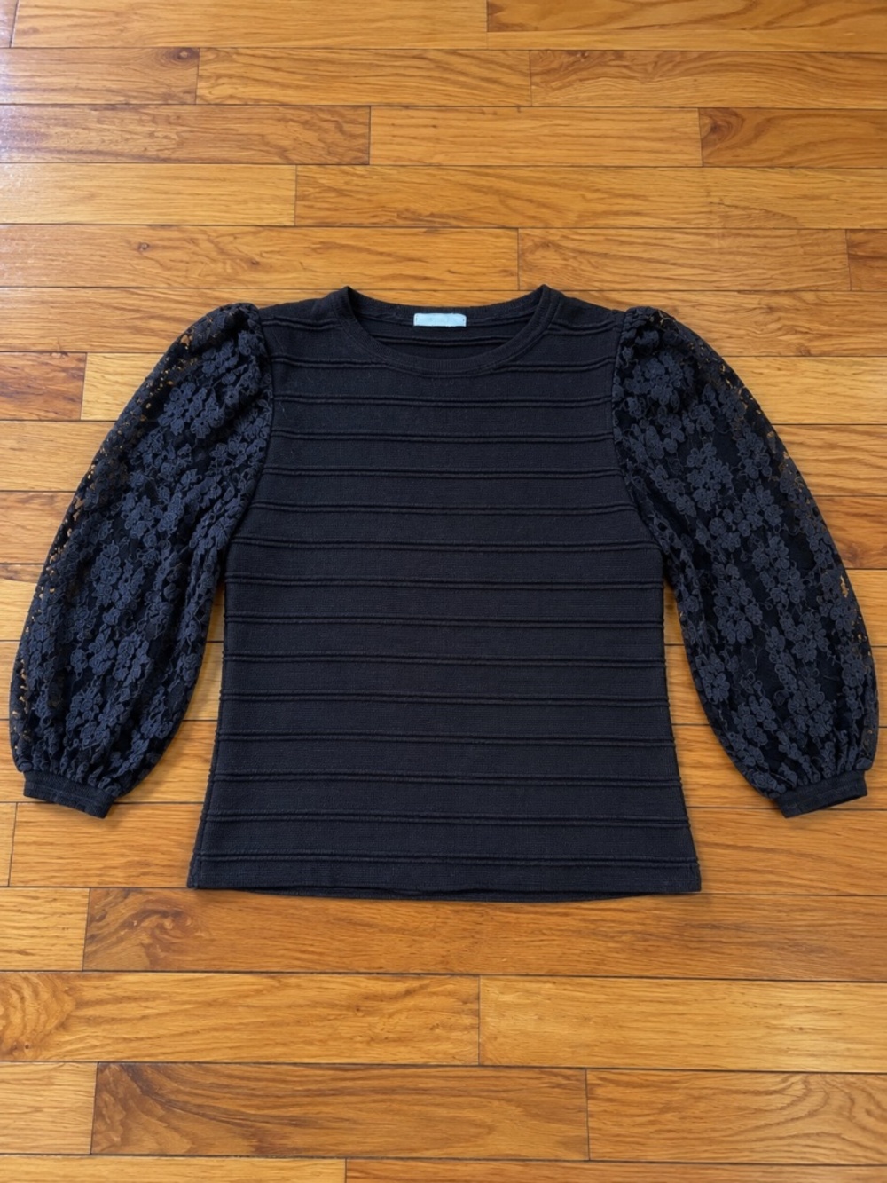 Mixed Media T-shirt with 3/4 Lace Sleeves